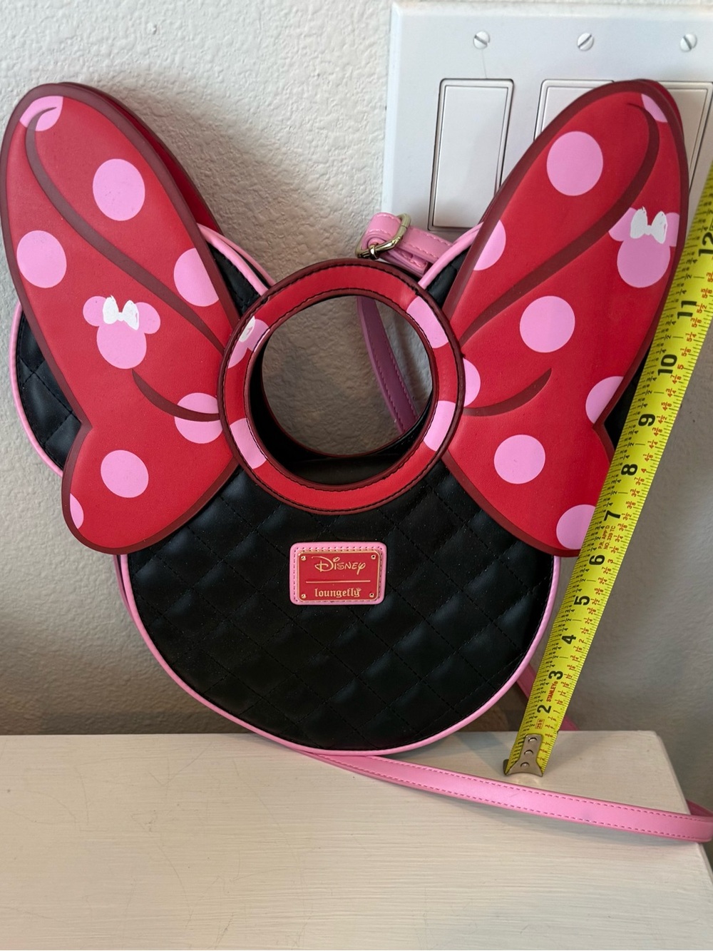 Loungefly Minnie Bow Quilted Mini Crossbody Bag - Black & Pink & Red